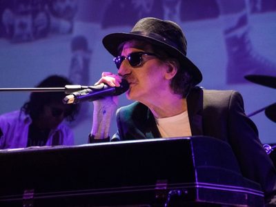 Lejos de los flashes: así está hoy Migue García, el único hijo de Charly García
