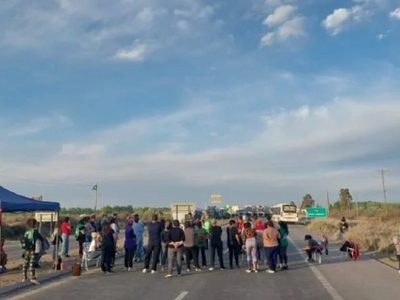 Con un cuarto intermedio hasta el martes, municipales levantaron el corte de ruta en Senillosa