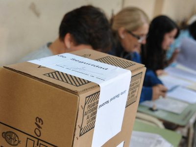 A pesar de las quejas de Luis Juez, comenzó el escrutinio tras las Elecciones en Córdoba
