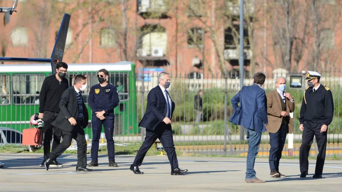Alberto Fernández al ingresar a Casa Rosada. Fuente: (Twitter)