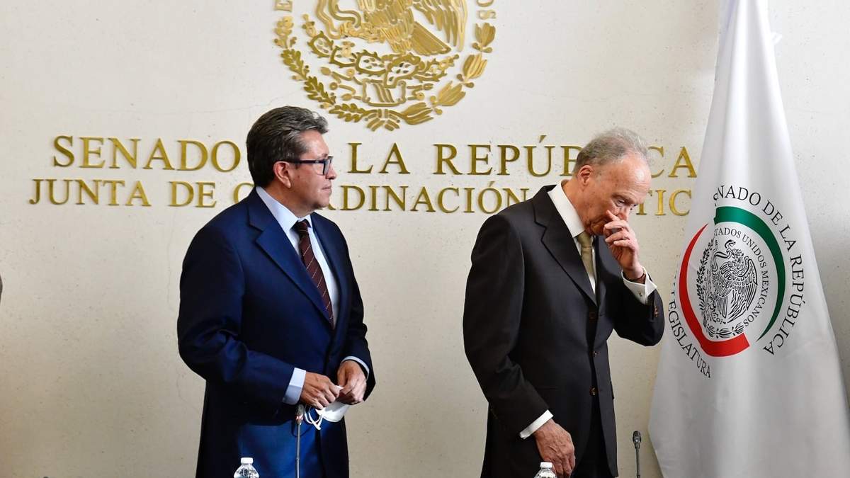 Ricardo Monreal y Alejandro Gertz, en imagen del 17 de marzo de 2022
