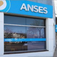 ANSES formalizó aumento del 2% para jubilaciones y asignaciones