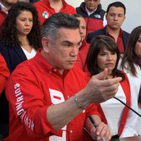 "Yo no soy como otros que se van del país": Alito Moreno arremete contra Ricardo Anaya