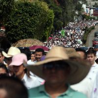 Obispo reúne a miles de personas en marcha por la paz en Morelos