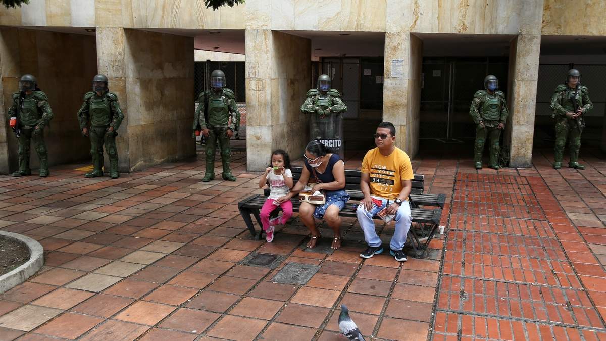 El presidente de Colombia, Iván Duque, ordenó el despliegue de 7 mil militares en Cali