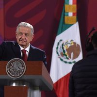 AMLO presume crecimiento económico de 2% en México, según datos del Inegi (Video)