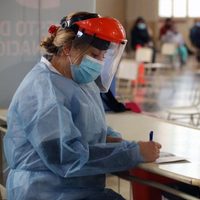 Notable baja en los contagios de coronavirus en Argentina