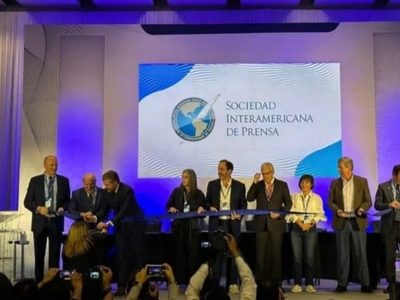 Gobierno de AMLO y Sheinbaum desairan a la Sociedad Interamericana de Prensa