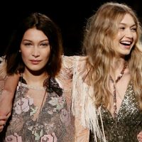 Las inéditas y tiernas postales de Bella y Gigi Hadid para celebrar el día más especial