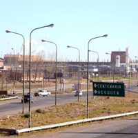 Brutal accidente en Neuquén Capital: hay un fallecido y dos heridos