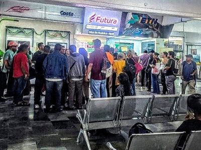 En Morelos suspenden salidas de autobuses por bloqueos del CJNG