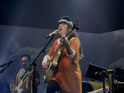 Mon Laferte en el Metropólitan