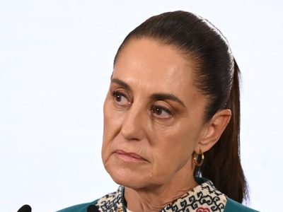 La frontera podría abrir gradualmente ante disminución de casos de gusano barrenador: Sheinbaum