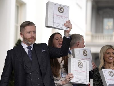 EU libera "Fase I" de los archivos desclasificados sobre Jeffrey Epstein: esto es lo que contienen