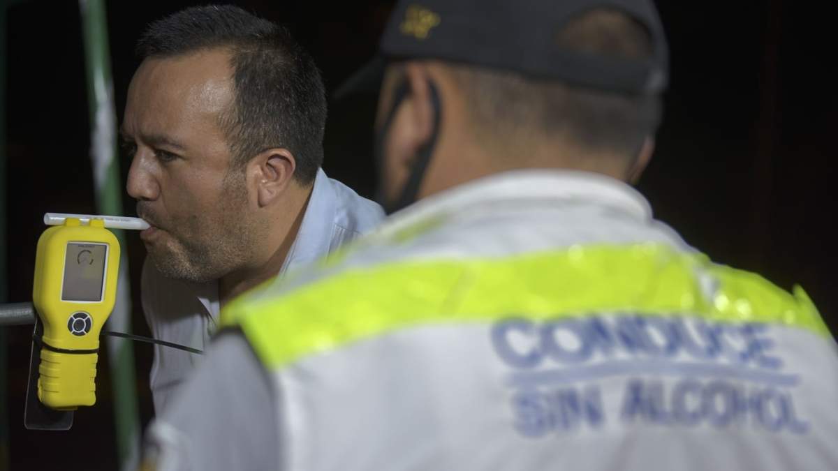 Prueba del alcoholímetro en la CDMX
