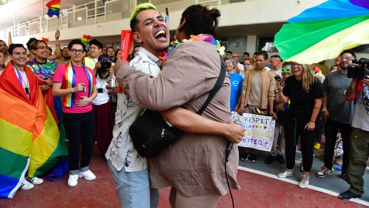 Celebración del orgullo LGBTIQ+ en el Reclusorio Oriente