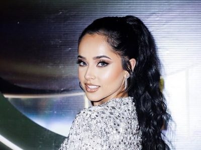 Becky G arrancó su día con todo y lo terminó así... ¡Feliz cumpleaños!