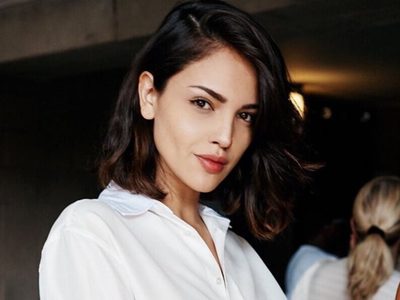 ¿Igual que la estatuilla? Eiza González llamó la atención de todos en los "Oscars" ¡Mirá!
