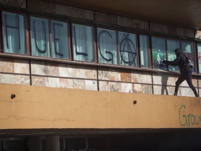 Por vandalizar la torre de Rectoría, cinco estudiantes de la Prepa 5 son expulsados de la UNAM