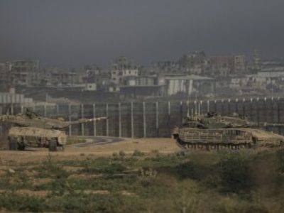 Ataques israelíes dejan más de 60 muertos en el sur y centro de la Franja de Gaza