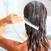 Si ya probaste todo para que el cabello te crezca, prepará esta mascarilla con ingredientes que seguro tenés en casa