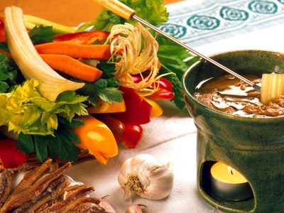 Bagna cauda, un plato que llegó de Italia y hoy es bien argentino