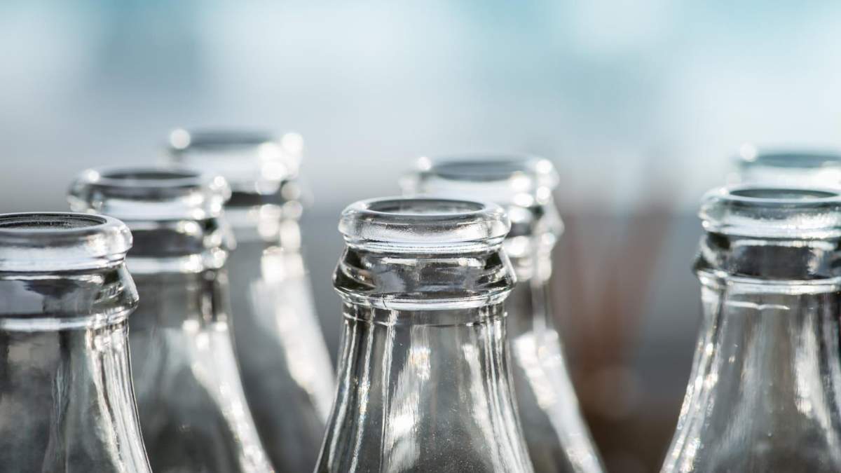 Botellas de vidrio. Fuente: (X)