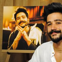 “¡No pienso crecer!”: Camilo Echeverry encantó a sus fans con su faceta de modelo