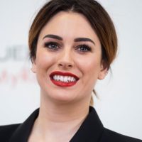 ¡No pudo evitarlo! La reacción de Blanca Suárez al ver el final de "Las Chicas del Cable"