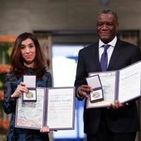 Reciben Nobel de la Paz; exigen combatir la violencia sexual en conflictos armados
