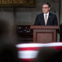 Banderas del Capitolio ondearán a toda asta por investidura de Trump