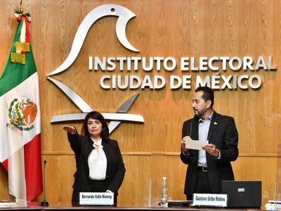 Patricia Avendaño rinde protesta como consejera presidenta del IECM; ofrece fortalecer su autonomía
