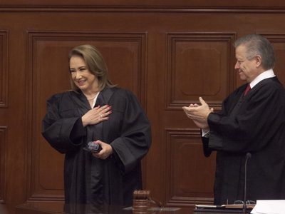 Presentan primera solicitud de amparo contra nombramiento de Esquivel Mossa como ministra de la SCJN