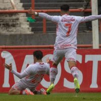 El gol que abrió Aldosivi-Argentinos Juniors fue culpa de un hincha