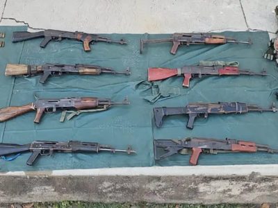 Operativo en Apatzingán deja nueve detenidos y el aseguramiento de arsenal y equipo táctico