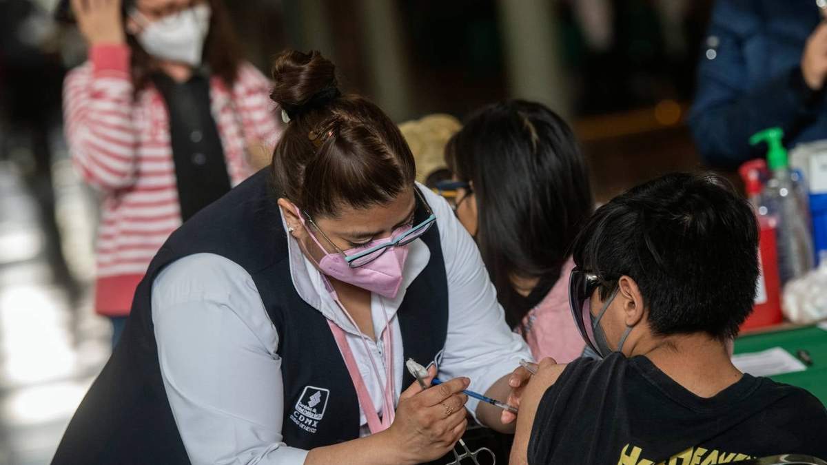 Aplicación de la segunda dosis a adolescentes de 12 a 17 años con comorbilidades en la CDMX