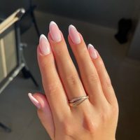Nail art: diseños de francesitas que te van a enamorar y son re creativos para usar en otoño-invierno