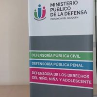 La acusó de enriquecimiento ilícito y logró que la justicia neuquina le redujera la cuota alimentaria