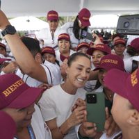 Sheinbaum usará a la Secretaría de Bienestar para recabar datos biométricos con programas sociales