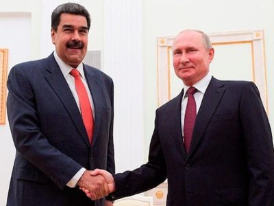 Maduro habla por teléfono con Putin y "condena acciones desestabilizadoras de la OTAN"