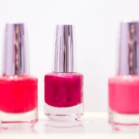 No tires los esmaltes de uñas vencidos: aprovechalos al máximo para decorar y crear esto tan coqueto