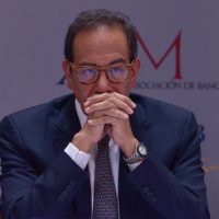 Empresarios son extorsionados por funcionarios ante excesiva regulación: CCE