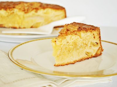 Torta de manzana sin gluten: crocante por fuera, húmeda por dentro, la receta fácil que es perfecta para los mates de la tarde