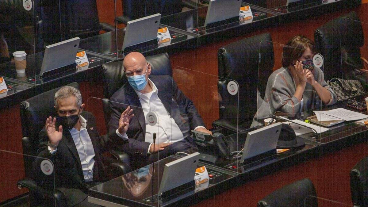 Sesión en el Senado de la República