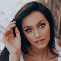 Muy bronceada y a cara lavada: Oriana Sabatini lo hace de nuevo y arrasa con su mejor perfil