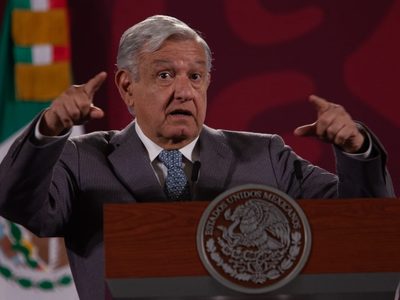 “Nosotros no perseguimos” a García Cabeza de Vaca; corresponde a la fiscalía:  AMLO