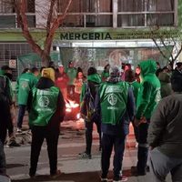 Otra jornada convulsionada en Río Negro por paro de trabajadores estatales