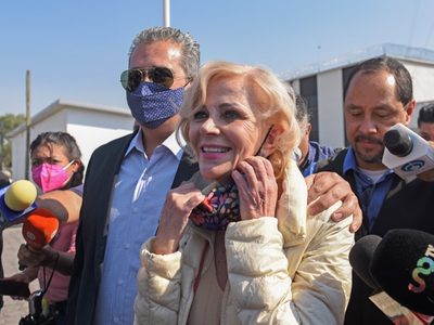 Caso Gertz: Alejandra Cuevas sale de prisión y anuncia que pedirá protección a AMLO