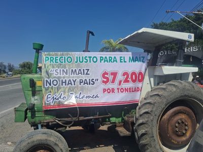 Maiceros en Jalisco rechazan pago de 6 mil pesos por tonelada; advierten que seguirán los bloqueos