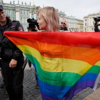 Putin promulga ley que prohíbe procedimientos de afirmación de género